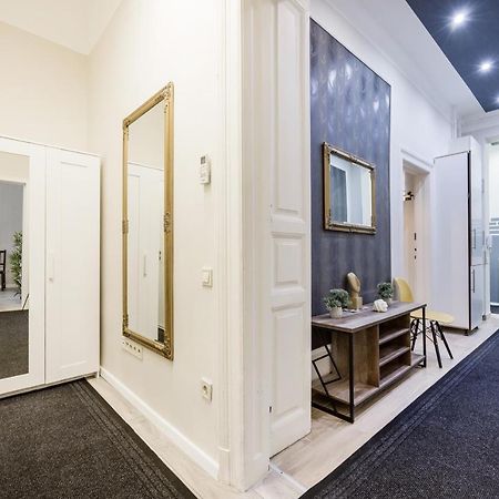 O Street 3 Bedroom Stylish Apartment Budapest Exterior photo