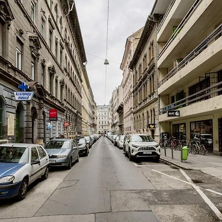O Street 3 Bedroom Stylish Apartment Budapest Exterior photo