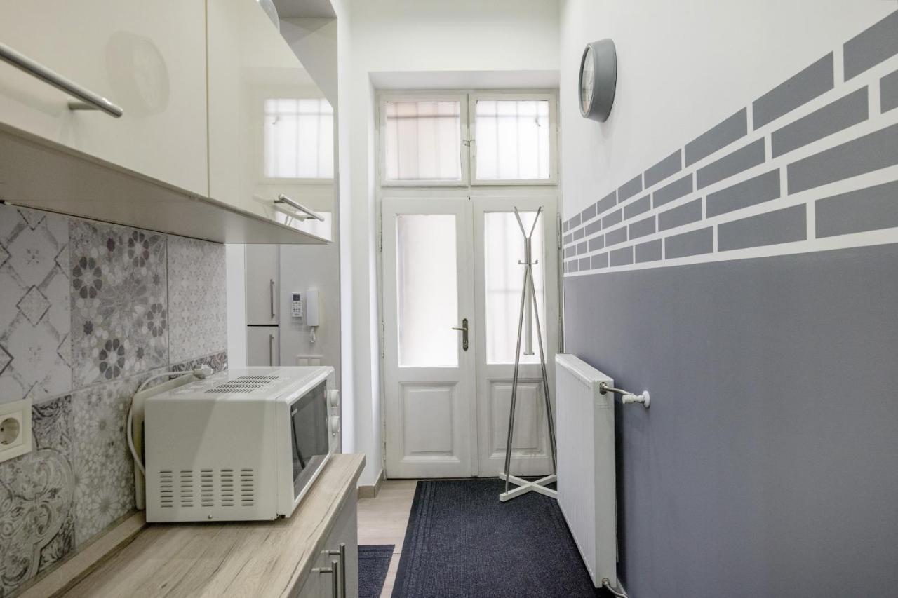 O Street 3 Bedroom Stylish Apartment Budapest Exterior photo