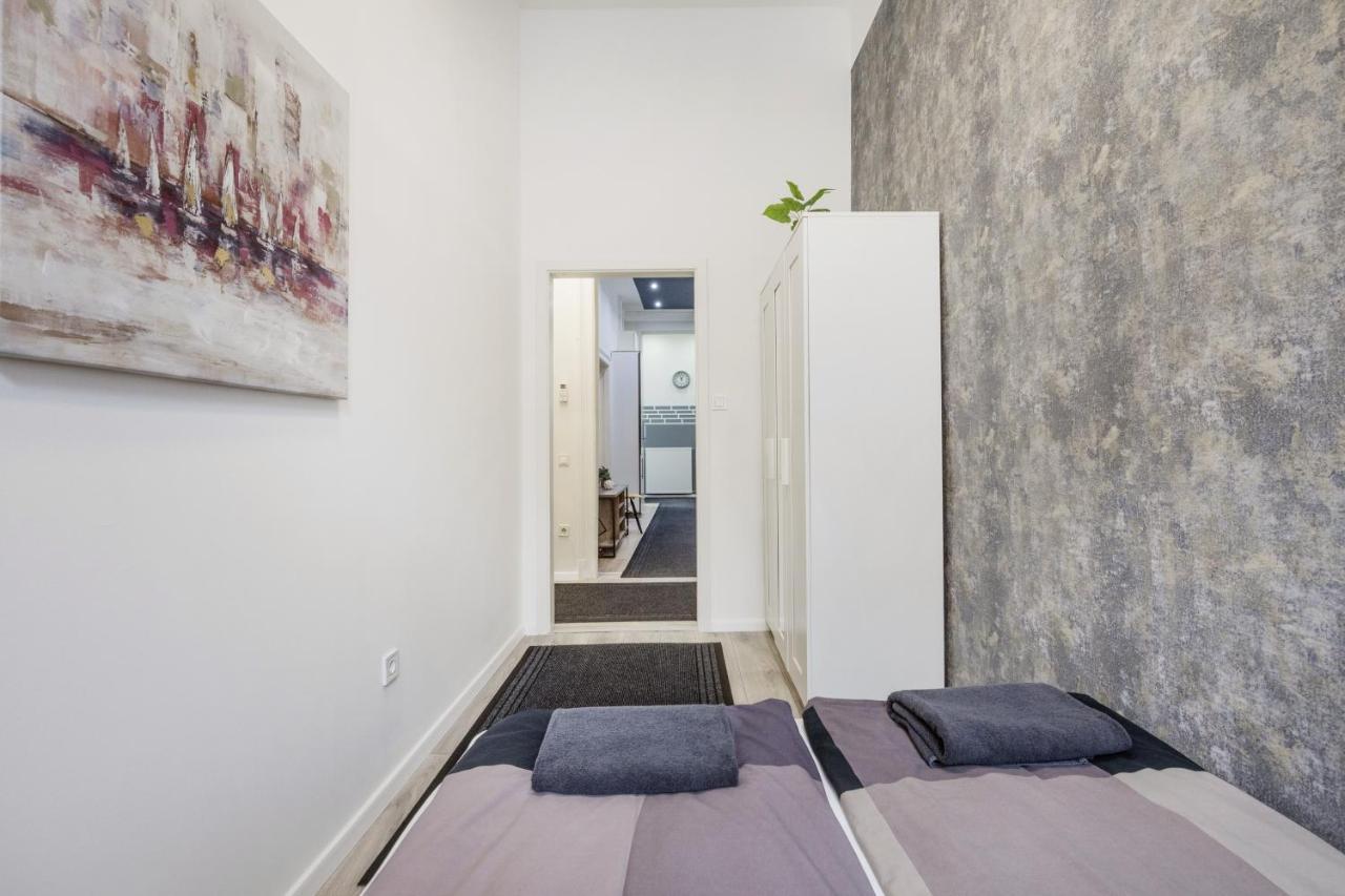 O Street 3 Bedroom Stylish Apartment Budapest Exterior photo