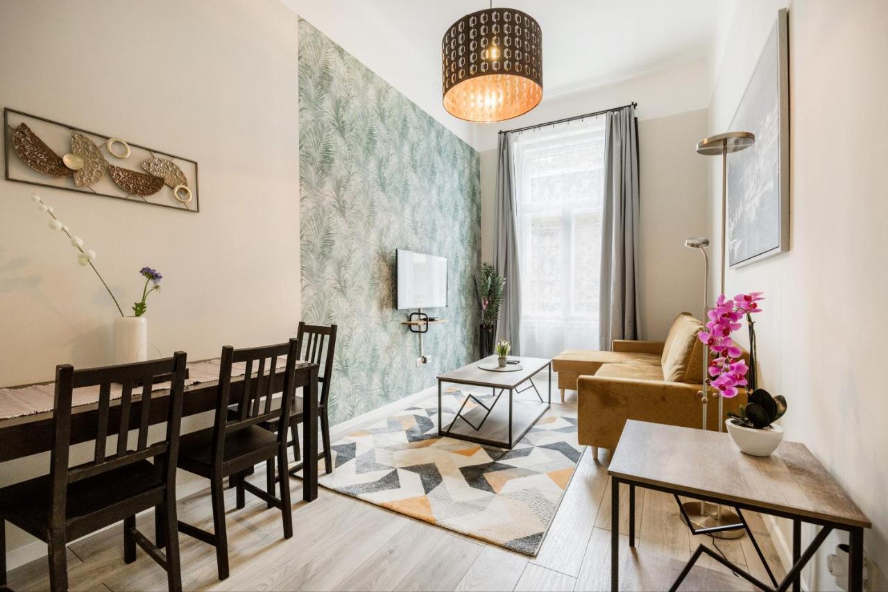 O Street 3 Bedroom Stylish Apartment Budapest Exterior photo